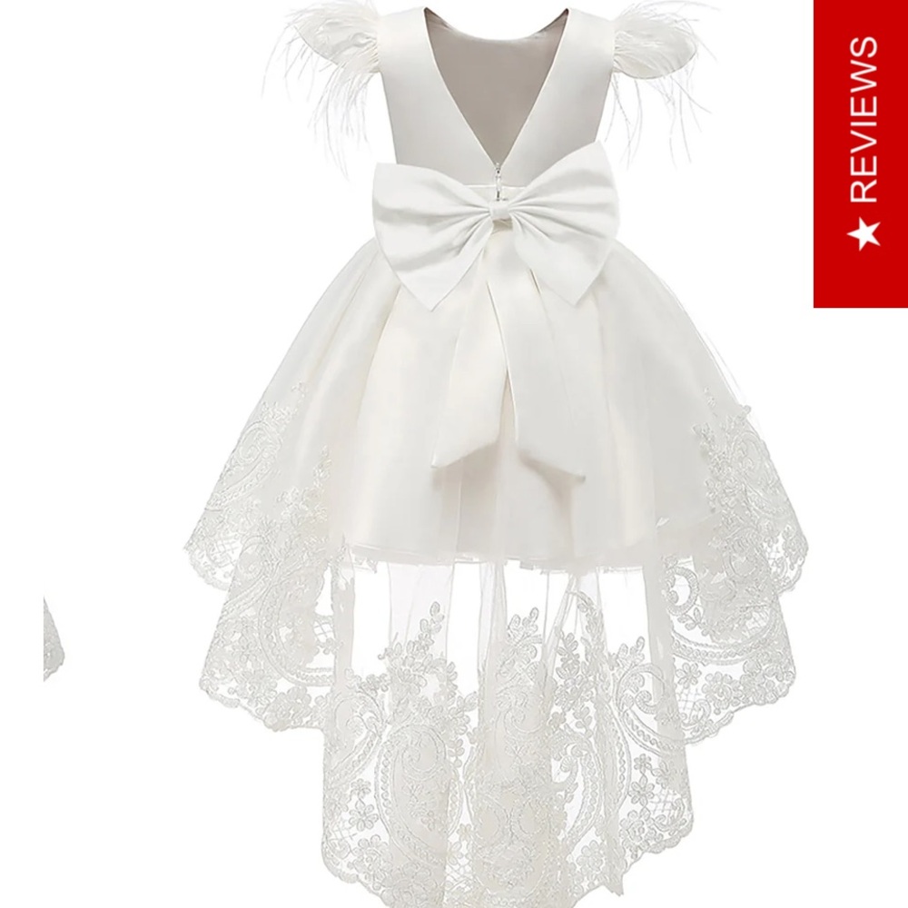 BN without tags Communion Dress. Beautiful details!